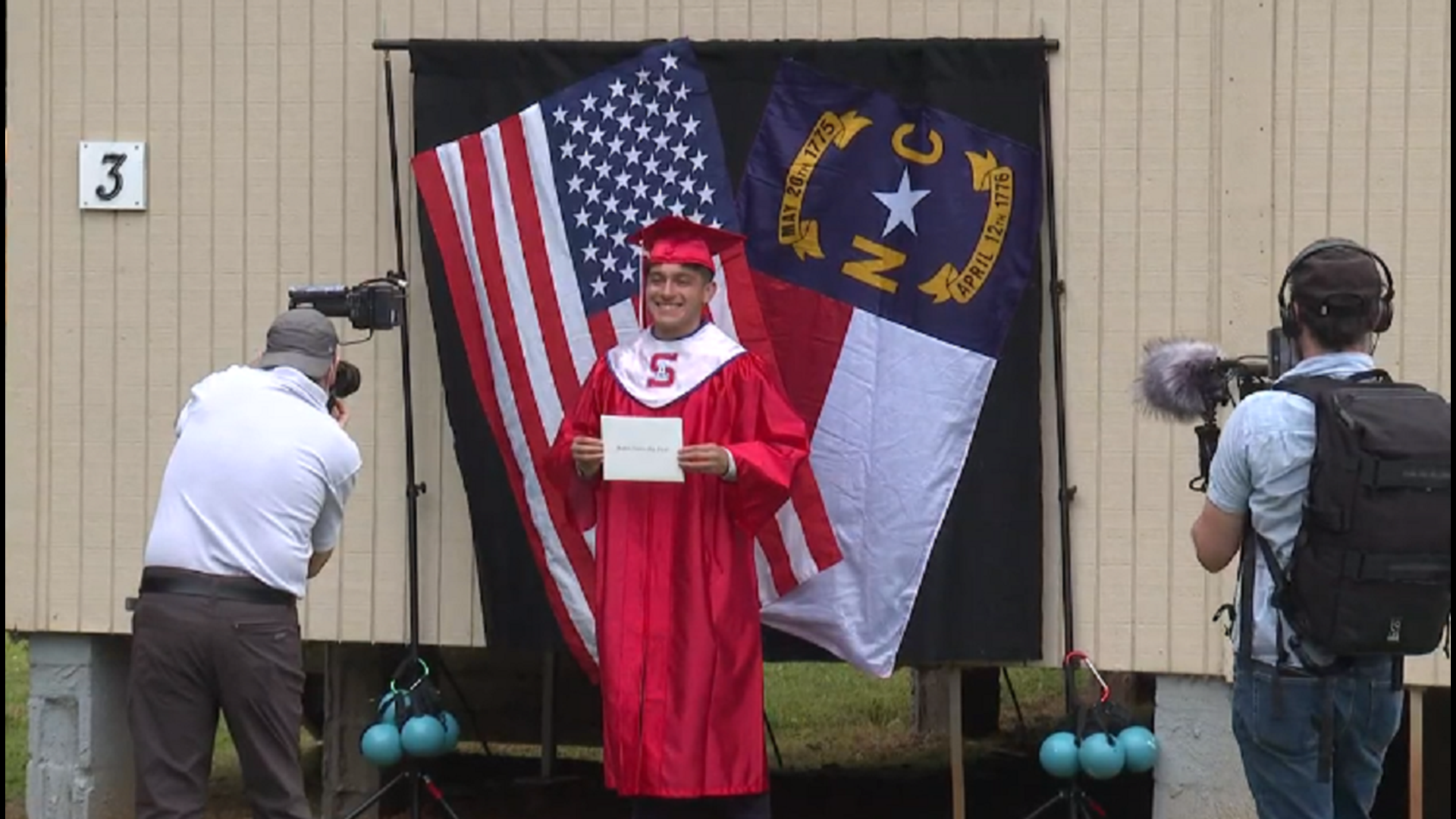 383 Southern Alamance High School seniors got to hold on to some traditions for their final year. The school held a drive-thru cap and gown photoshoot for graduates.