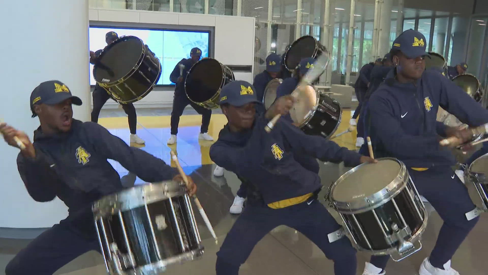 Machine Marching Work Blue & Gold Marching Machine preps for homecoming weekend | wfmynews2.com