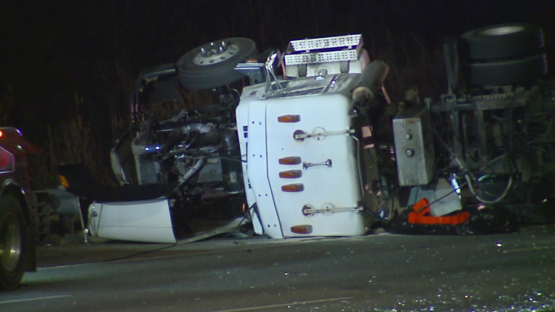 Greensboro police respond to tractor trailer crash on I40 near Sandy