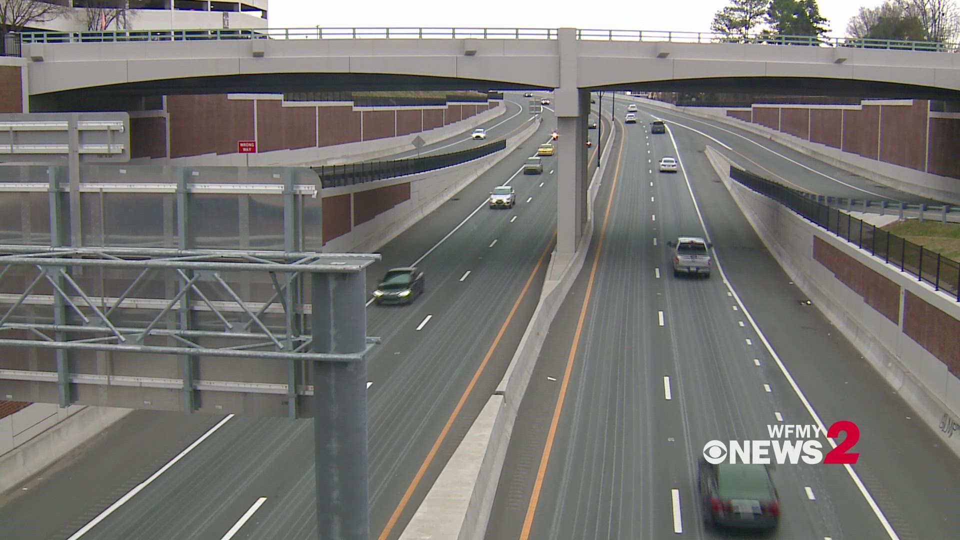 NCDOT crews prepare roads for possible icy conditions | wfmynews2.com