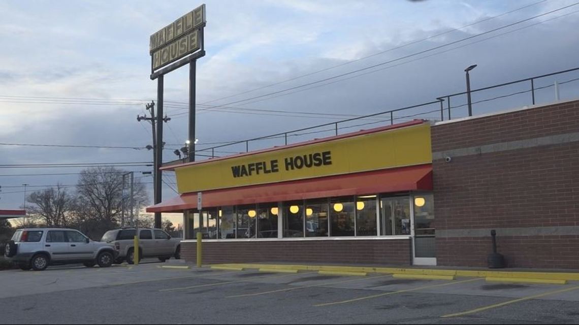 Don't Be Fooled; This Viral Waffle House Fight Didn't Happen in ...