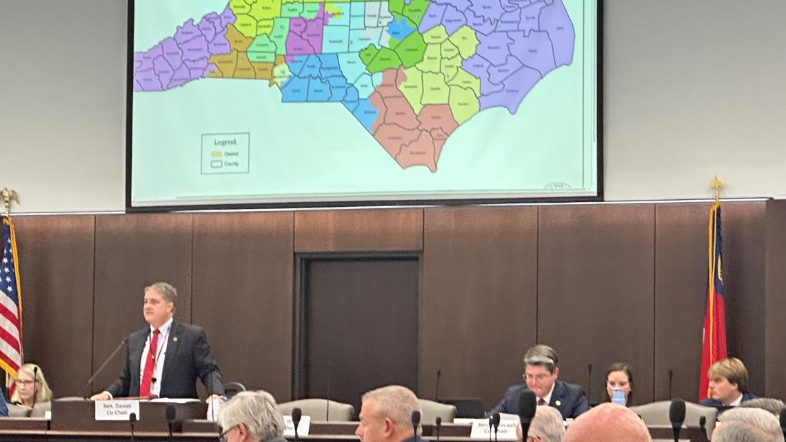 North Carolina Senate passes new congressional district map | wfmynews2.com