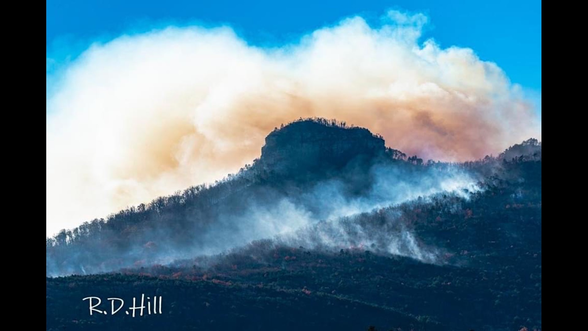 Pilot Mountain wildfire grows to more than 1,000 acres