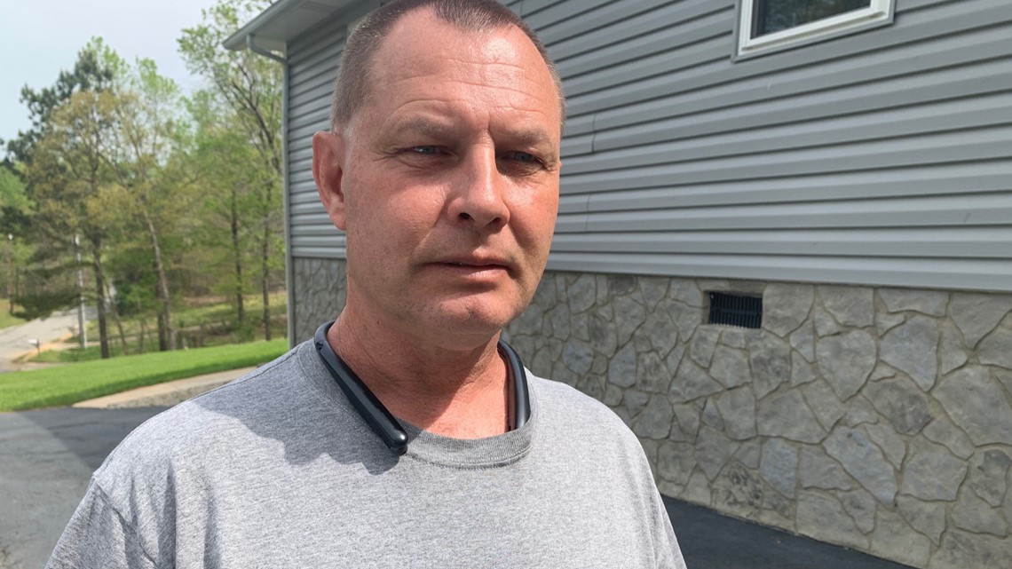 Siding company leaves botched job on Thomasville home