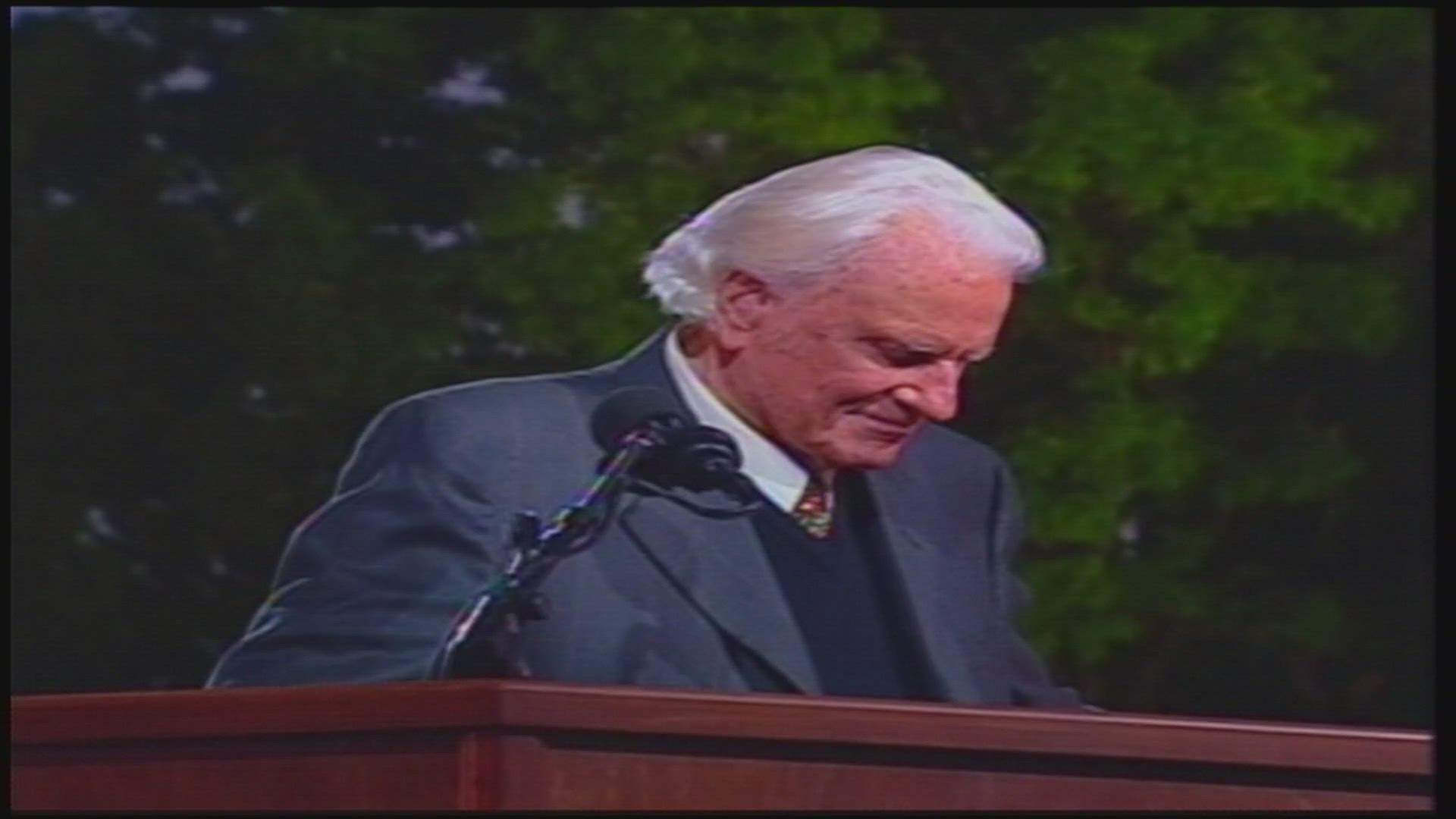 On this day in 2005, the Reverend Billy Graham led his last American crusade.