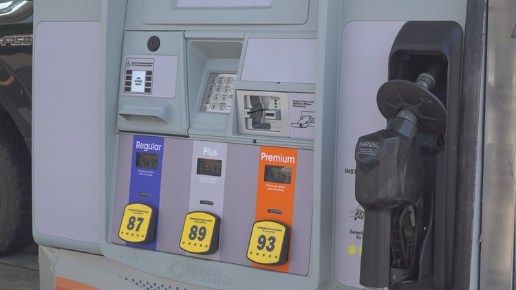 Greensboro gas prices fall for first time in three weeks, GasBuddy reports