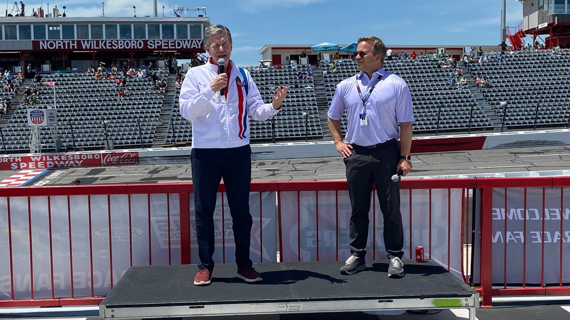 Gov Roy Cooper Visit North Wilkesboro Speedway 3271