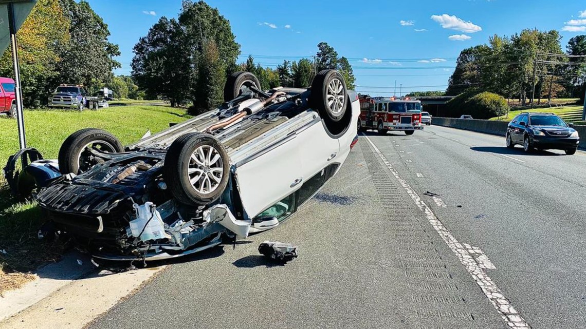 Overturned car on I-73/74 Asheboro - Vimarsana News