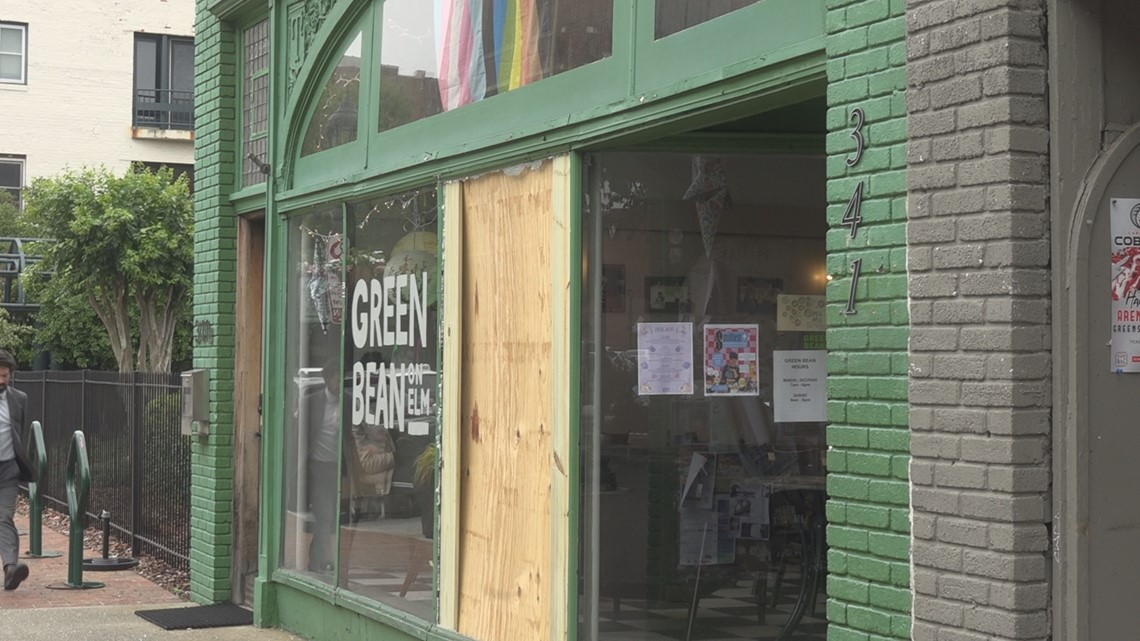 Green Bean coffee shop window damaged Monday - Vimarsana News