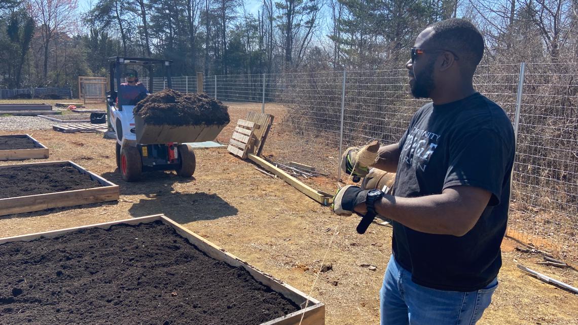 A Greensboro community garden provides healthier food options - Vimarsana News