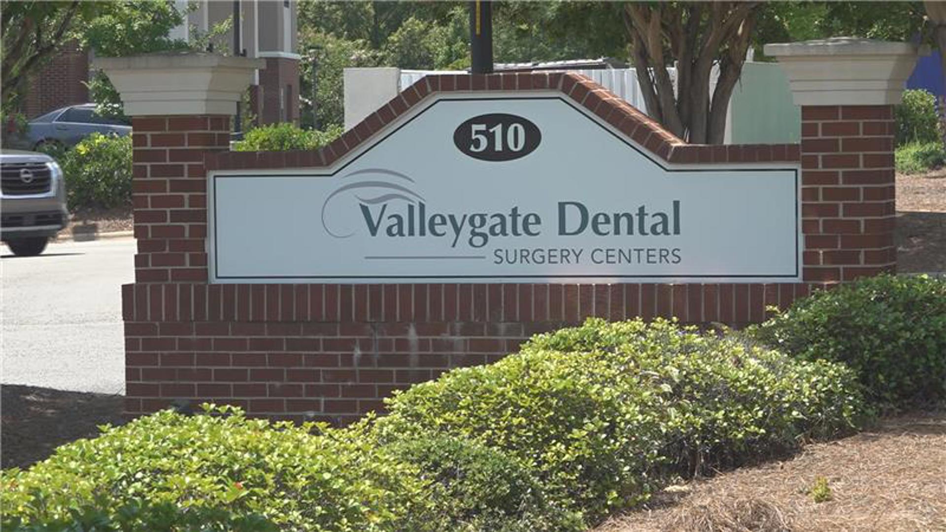 牟呂橋 Valleygate Dental ordered to stop using new rooms due to issues