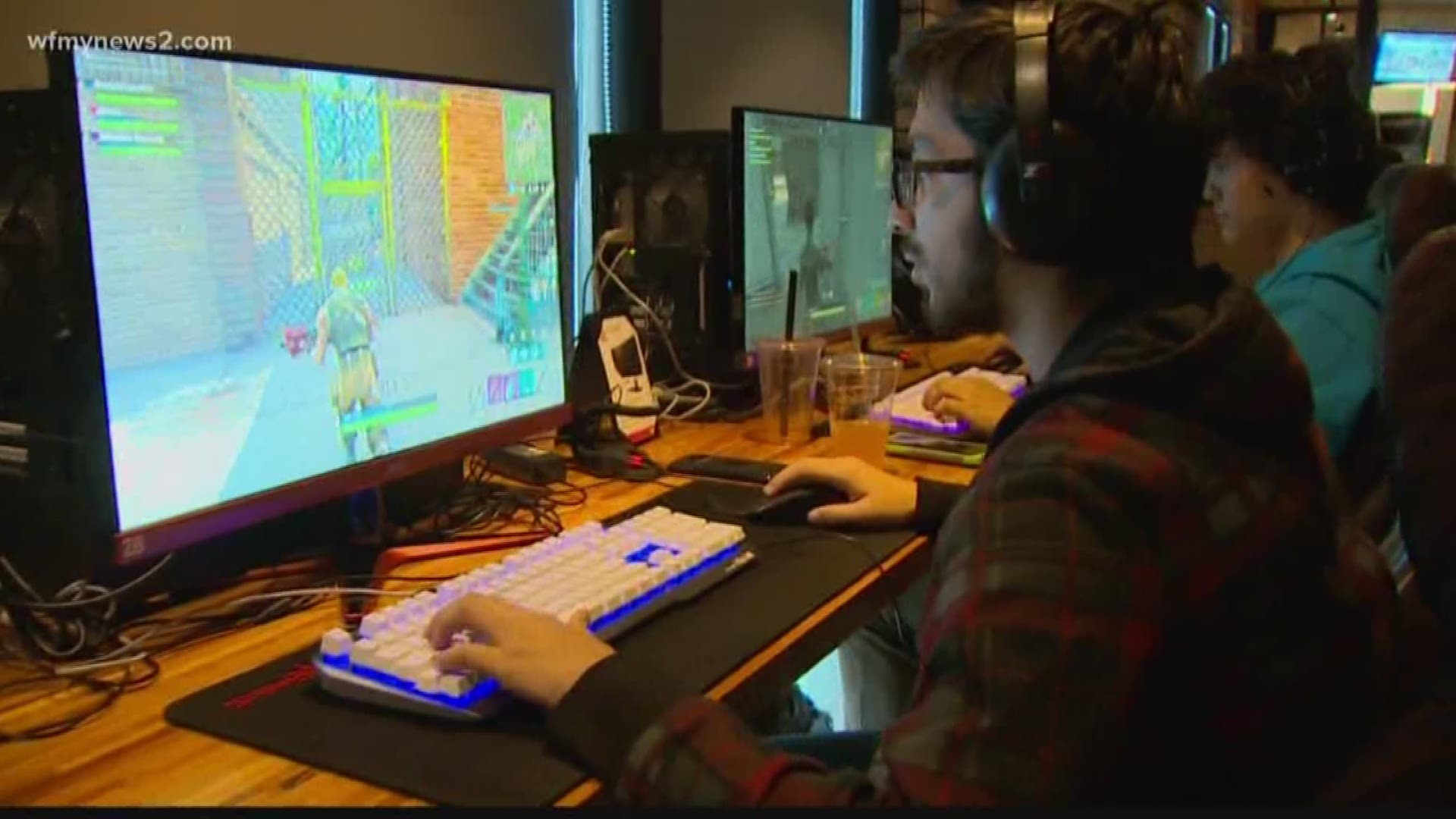 A doctor explains the risks and rewards behind becoming a professional e-gamer.