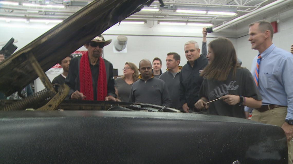 Randleman High students receive $25k in tools for trade skills - Vimarsana News