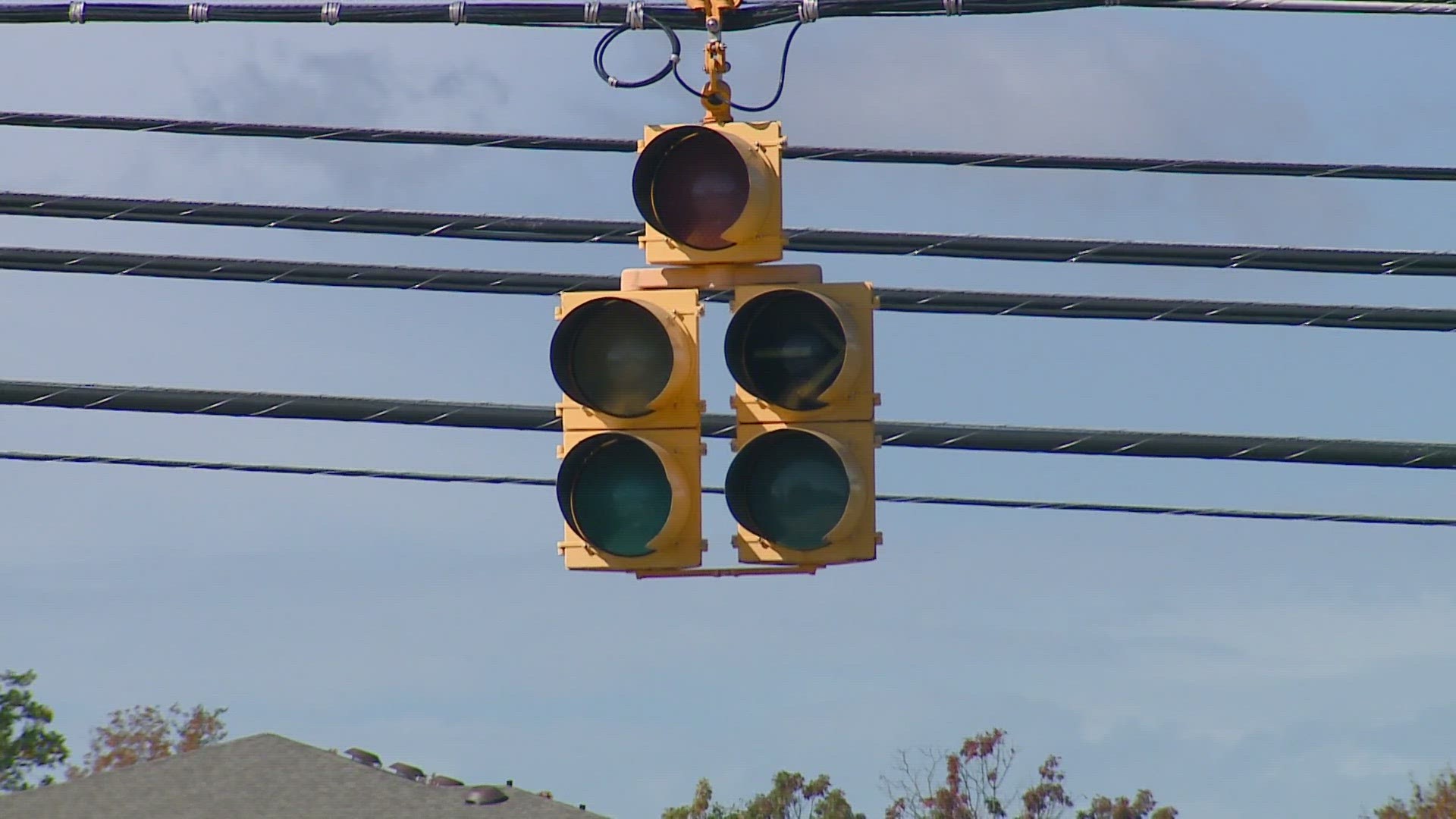 What to do at a stoplight if the power goes out, News