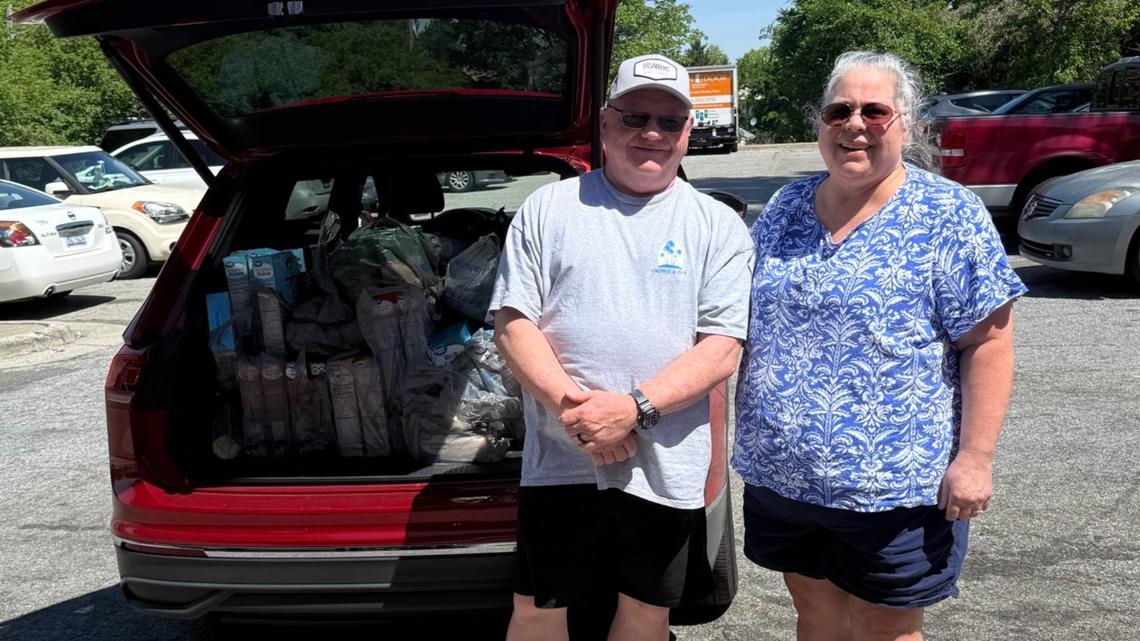 Local couple donates 400 items to food pantry running dangerously low after seeing WFMY News 2 report