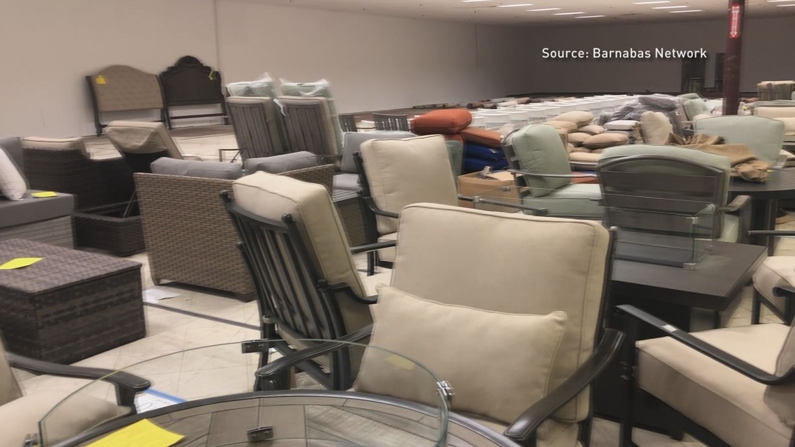 High-end furniture auctioned off at blowout prices - Vimarsana News