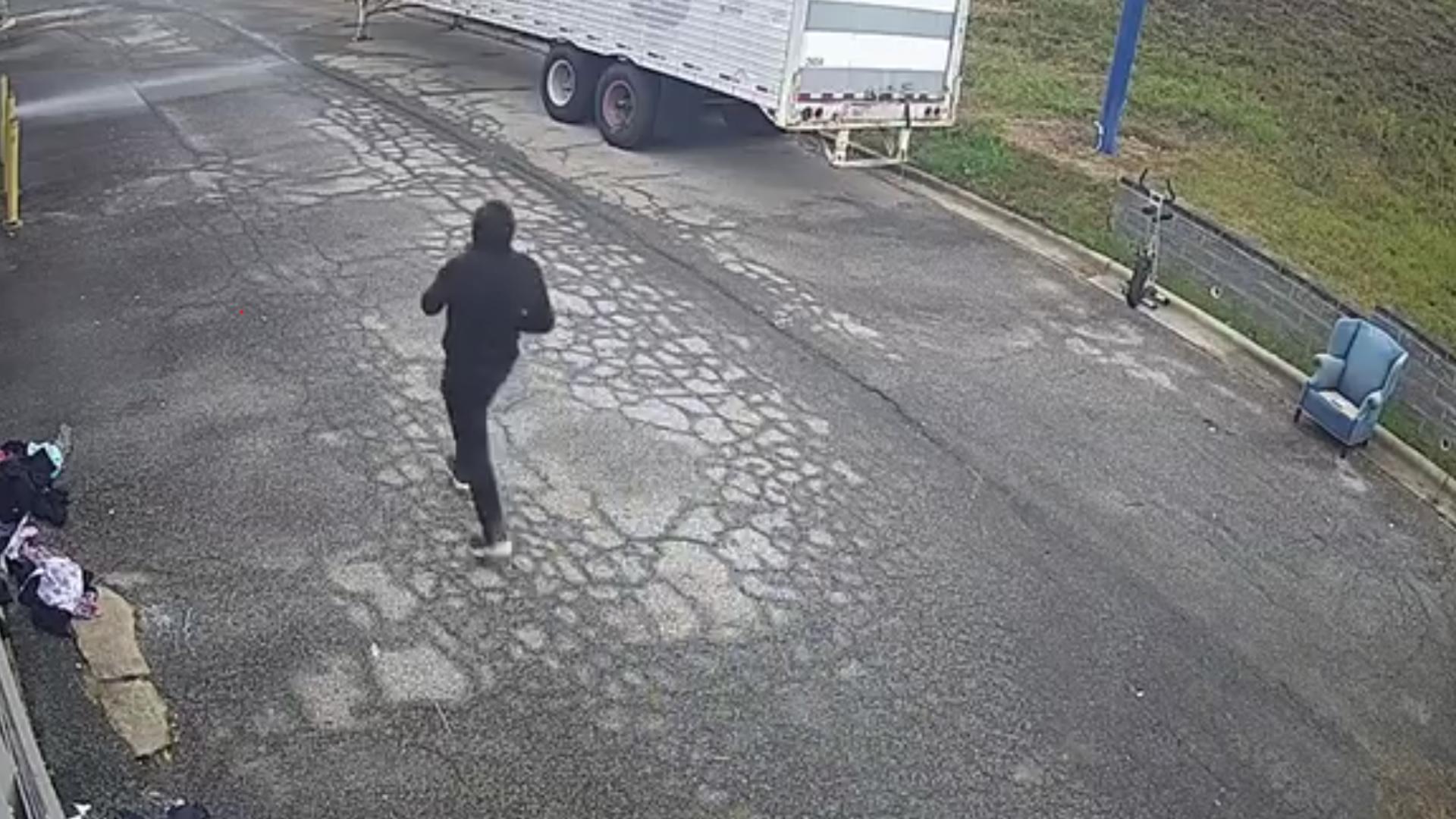 New video of suspect related to veteran killed on Veteran's Day ...