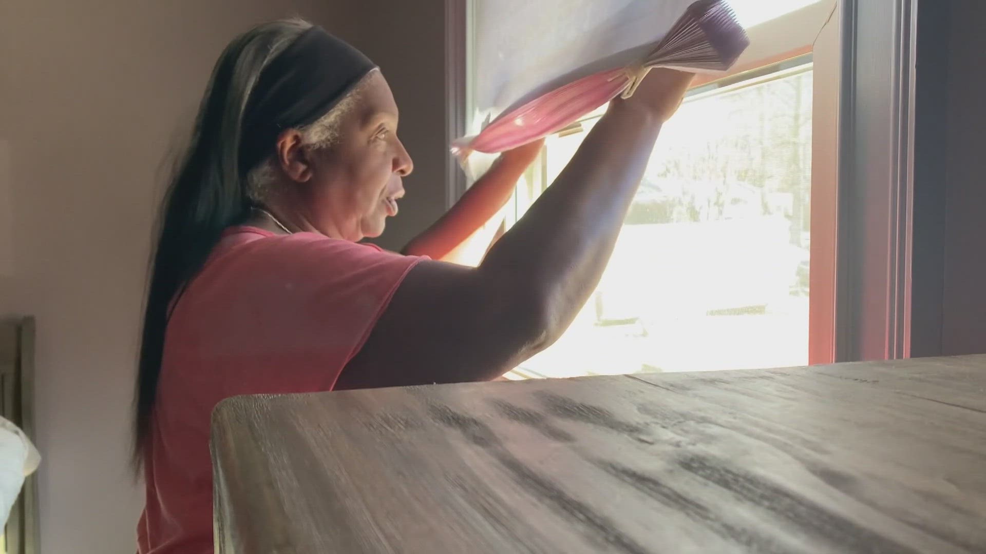 Linda Hampton noticed issues with her new windows immediately after they were installed.