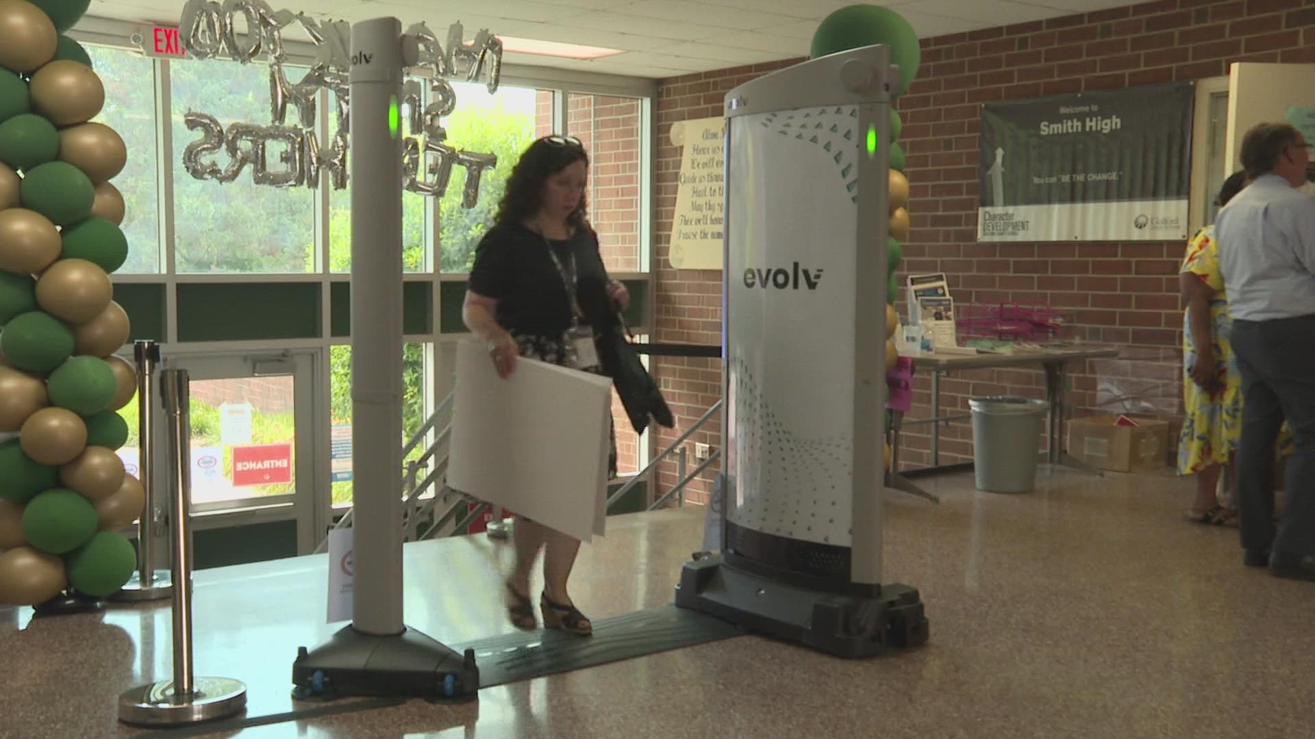 School leaders Wednesday held an open house to get feedback from students and parents about body scanners on campuses.