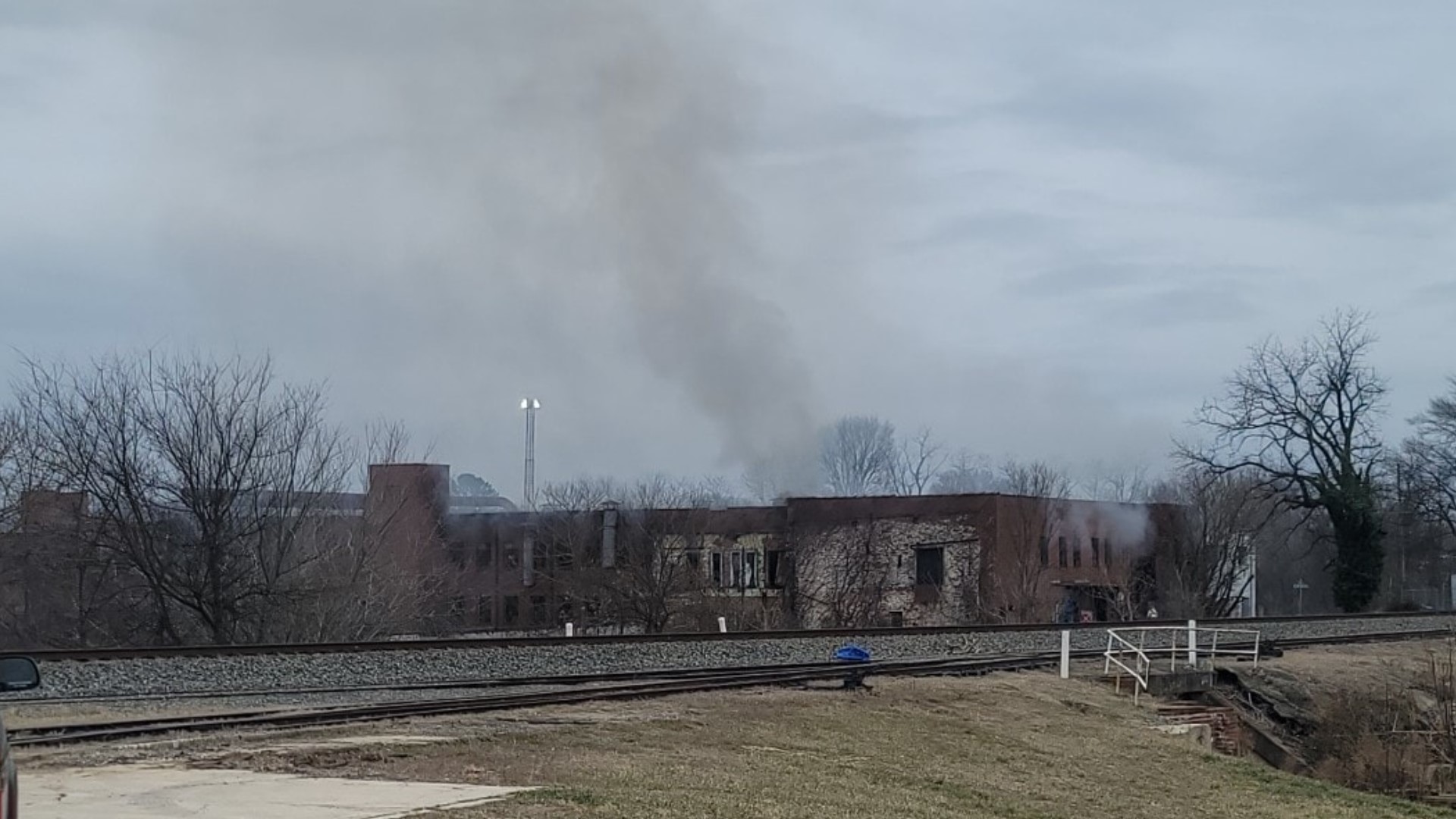 Lexington commercial building burning in flames