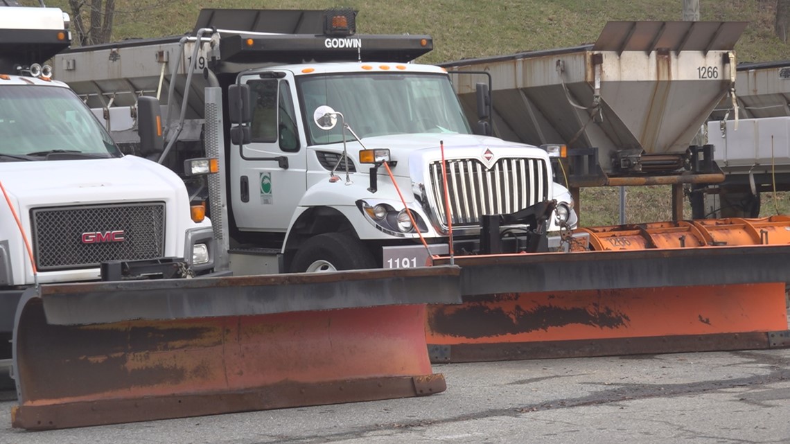 Greensboro crews gets ready for winter storm | wfmynews2.com