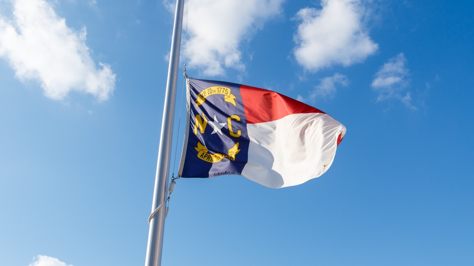 US And NC Flags Flown Half-staff In Honor Of Sgt. Nix | Wfmynews2.com