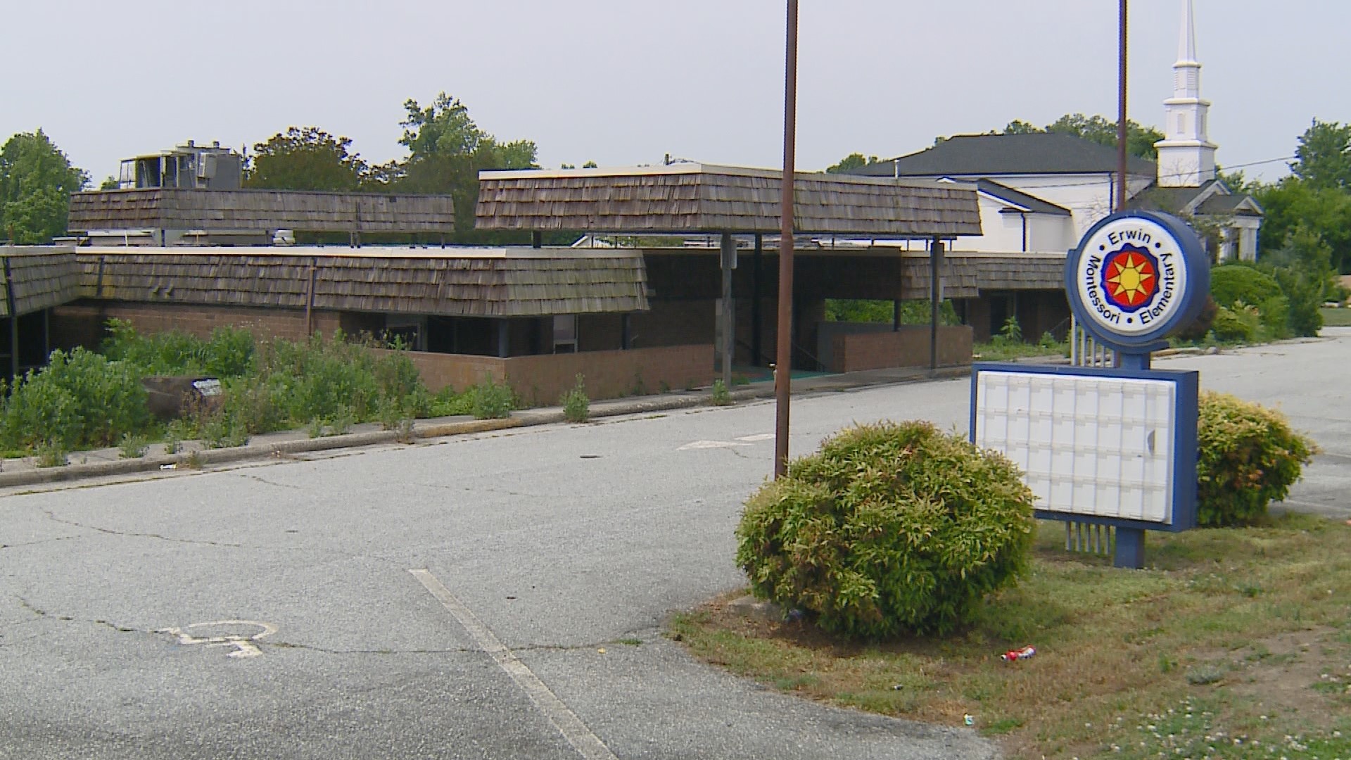 The school was damaged in a 2018 tornado. Now it could become a temporary shelter to help women and children.