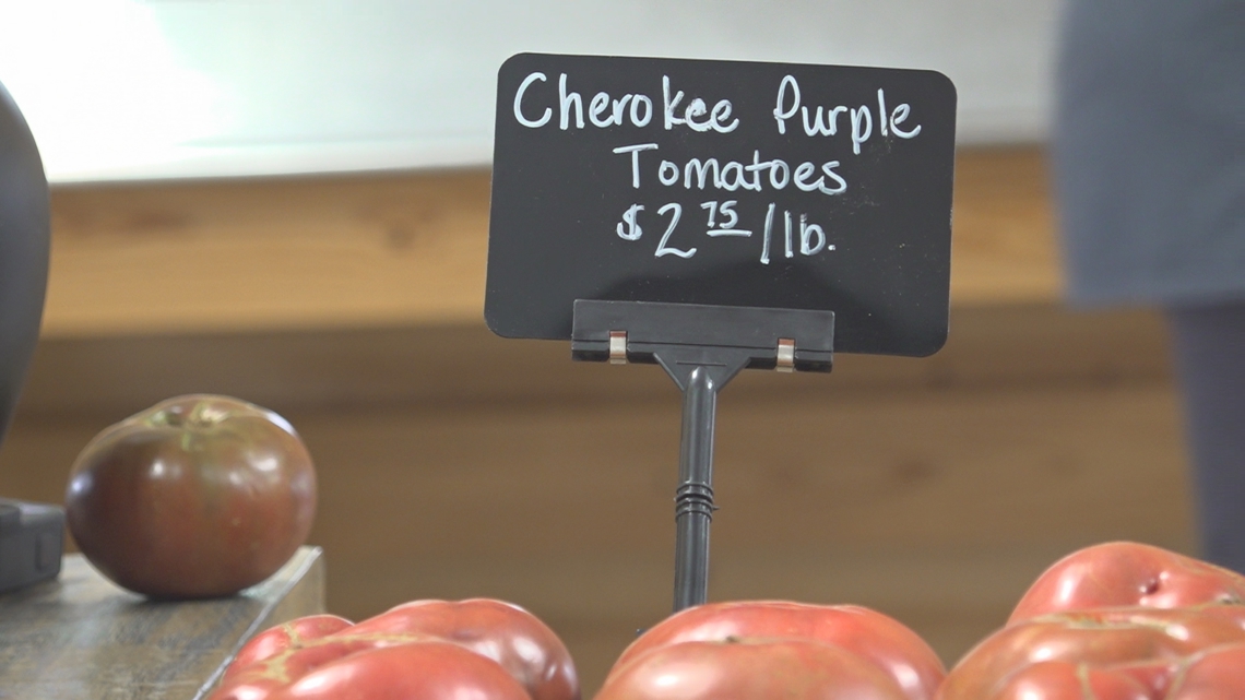 Restaurateurs face tough choices as Mexican tomato prices rise