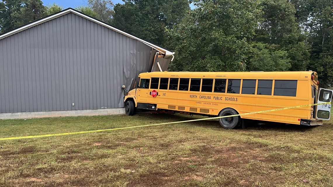 7 students hurt in Alamance-Burlington school bus crash | wfmynews2.com