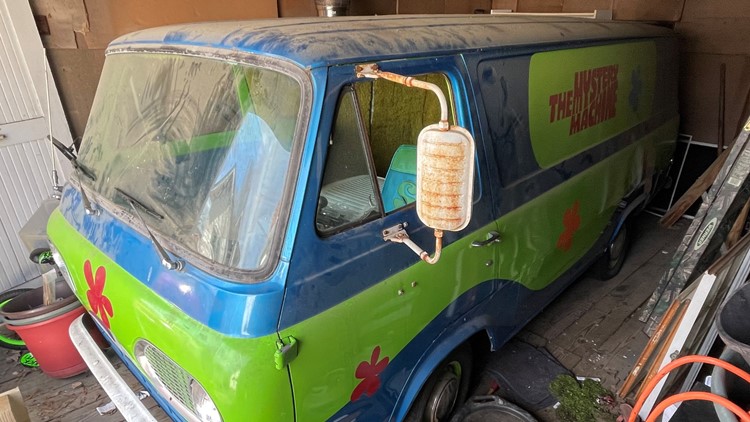 Scooby Doo Kooky Vehicle The Mystery Machine  ~NEW & Unopened~ 