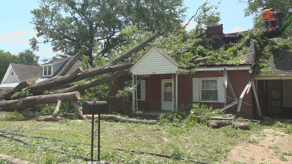 Eden community cleaning up debris after severe storm damage | wfmynews2.com