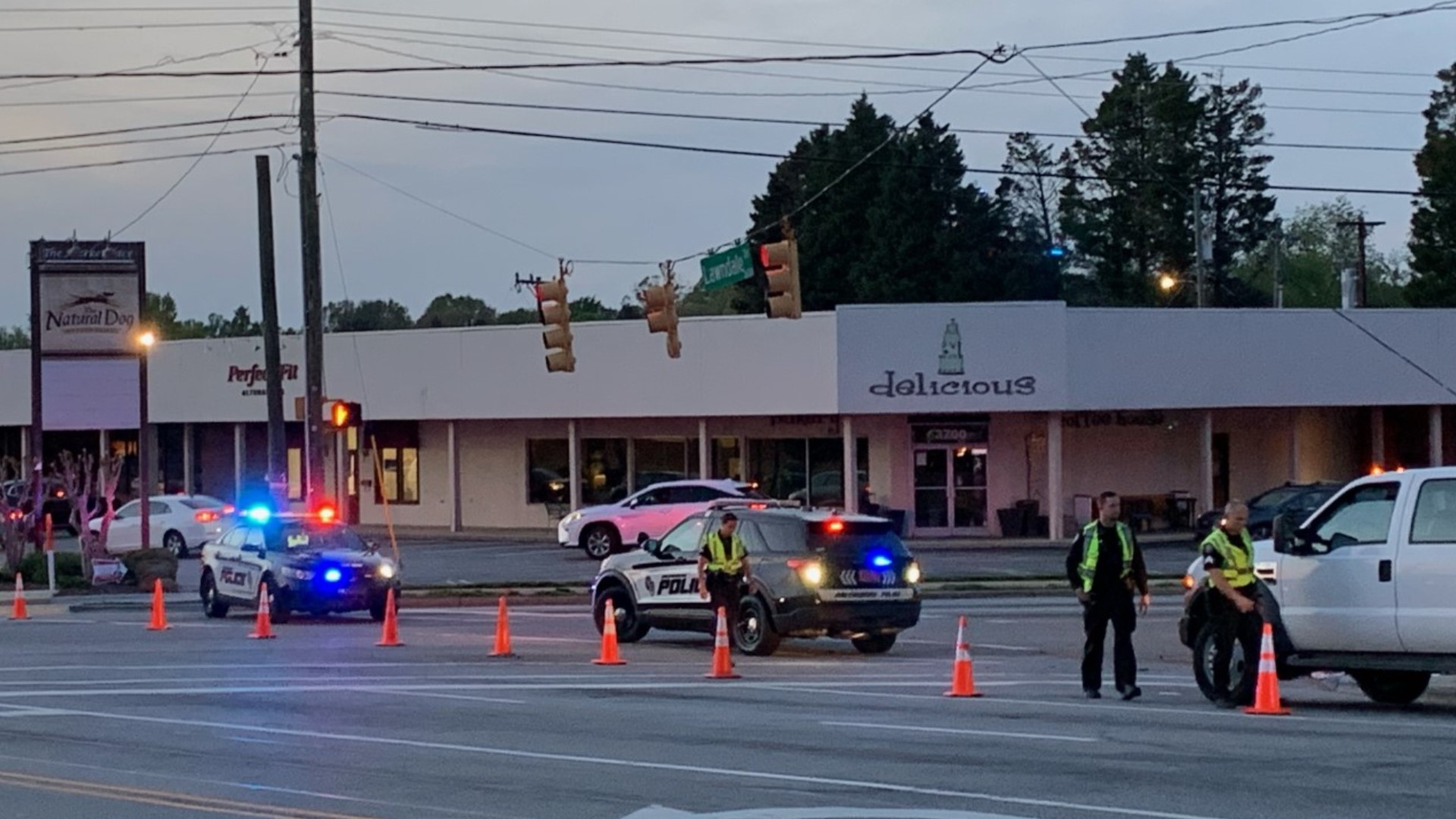 Car wreck closes Lawndale Drive in Greensboro