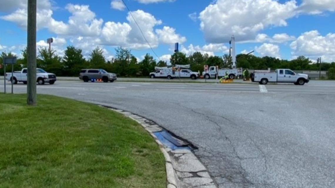 All lanes of NC-68 closed in both directions due to crash - Vimarsana News