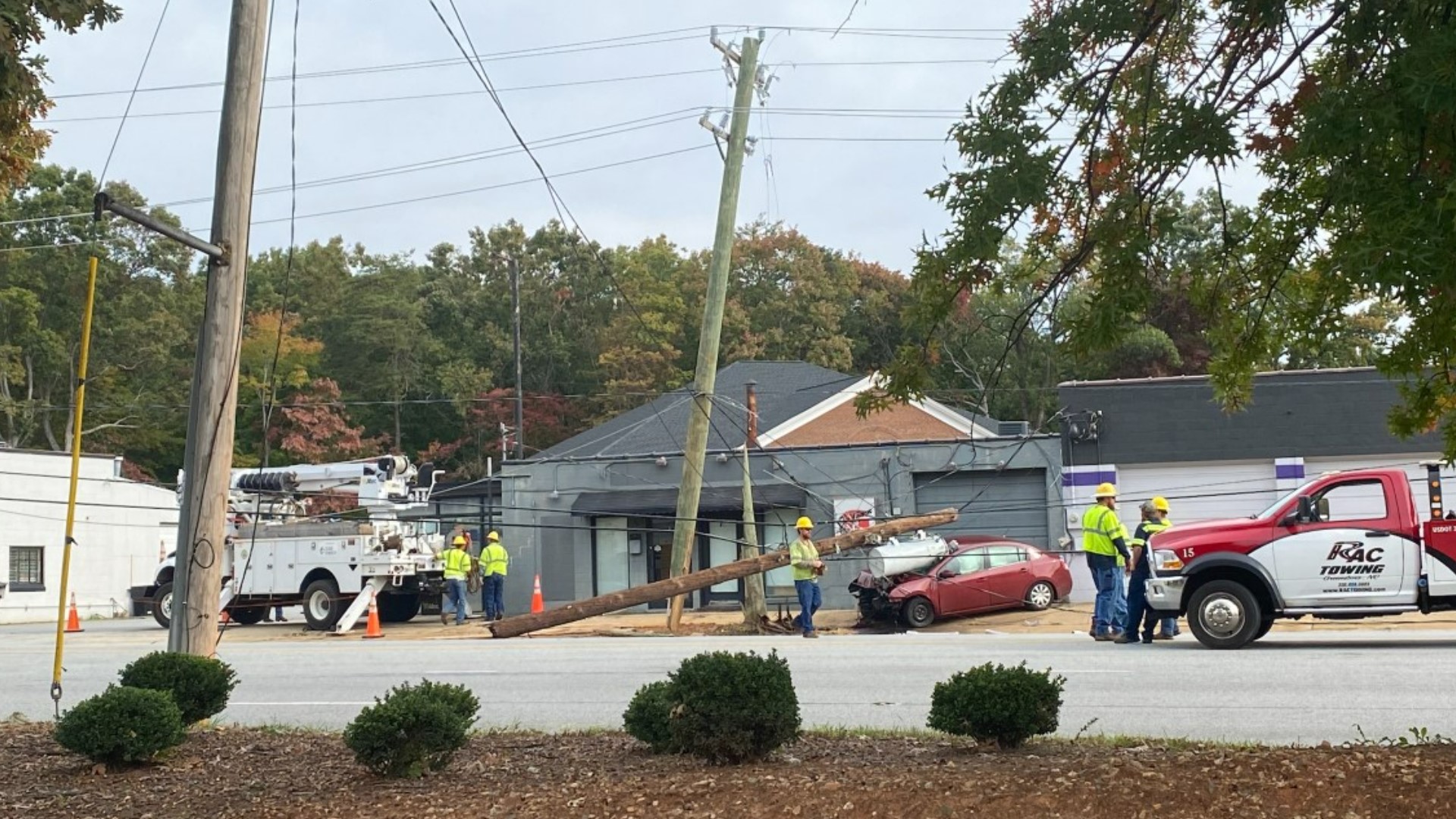 Battleground Avenue Closed due to accident