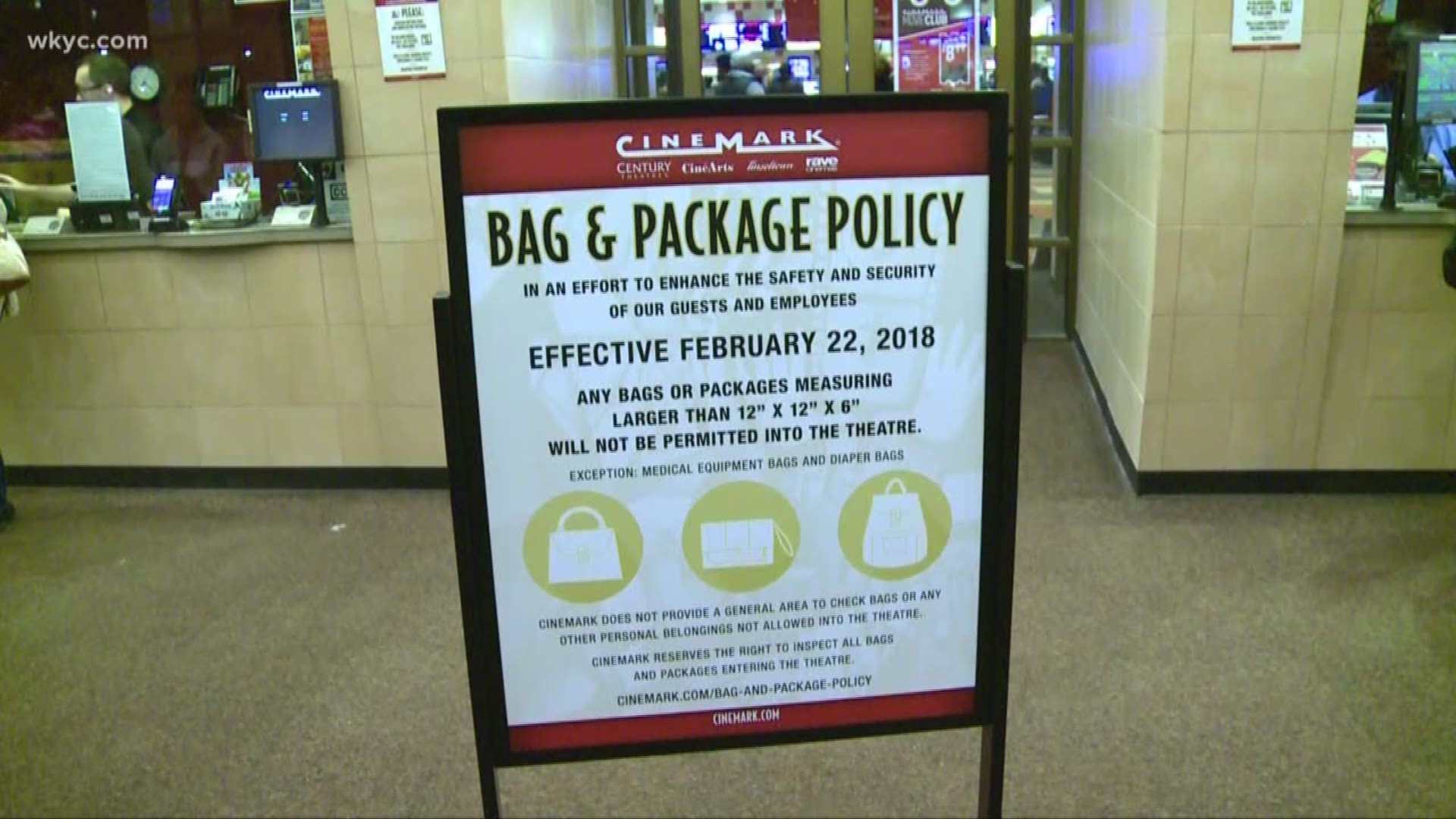 Cinemark movie chain changing bag and package policy