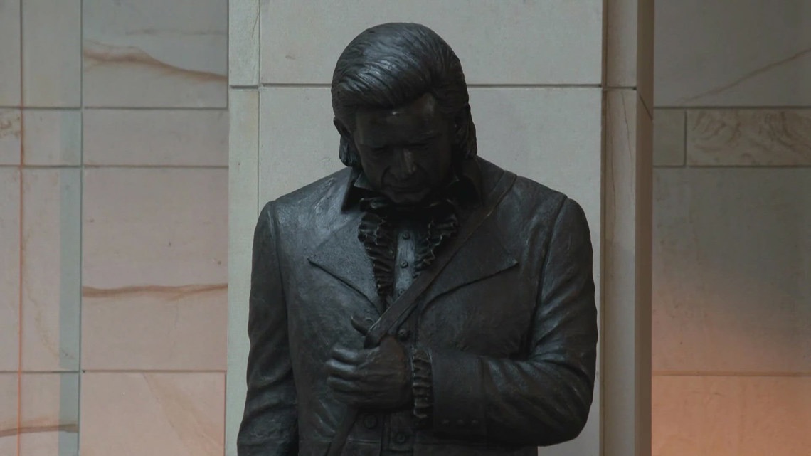 Johnny Cash statue unveiled at US Capitol | wfmynews2.com
