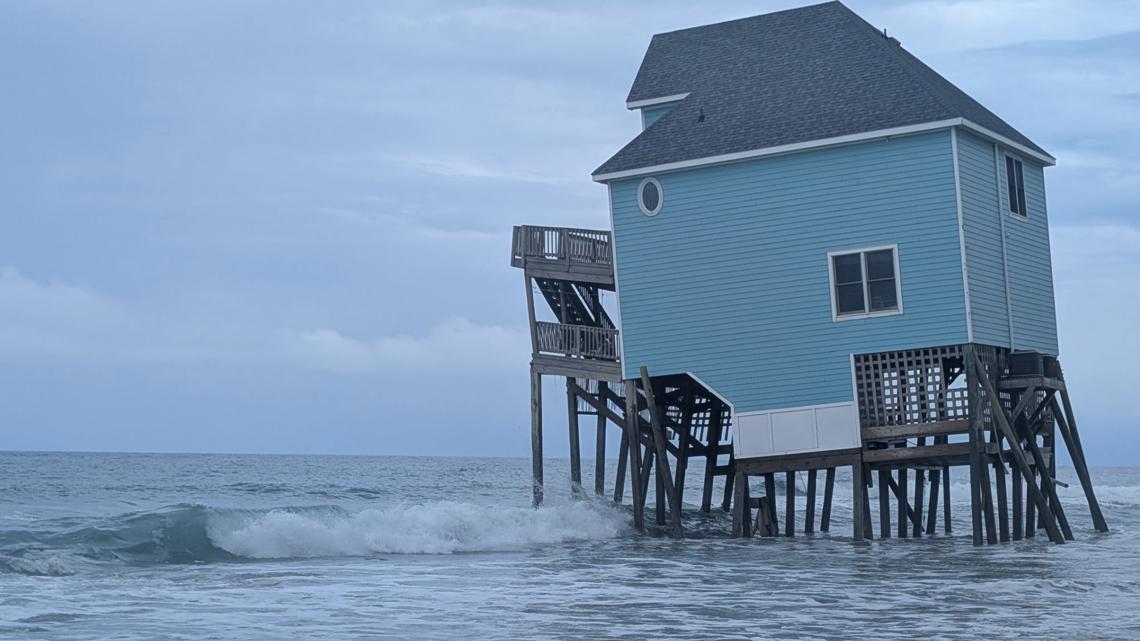 House collapses into the ocean in Buxton, closing beach near Cape Point