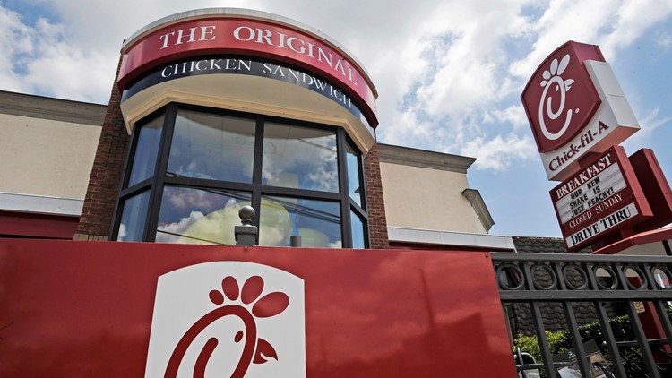 Chick-fil-A announces Christmas Eve, Day hours