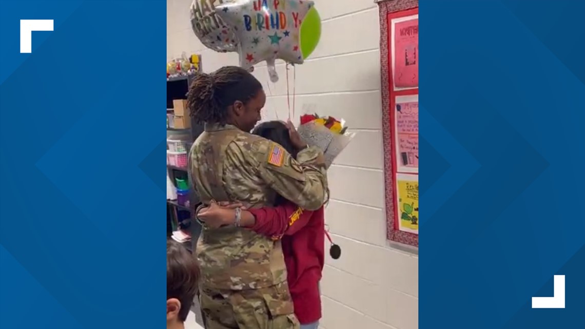 Soldier surprises daughter for birthday at Barrow County school - Vimarsana News